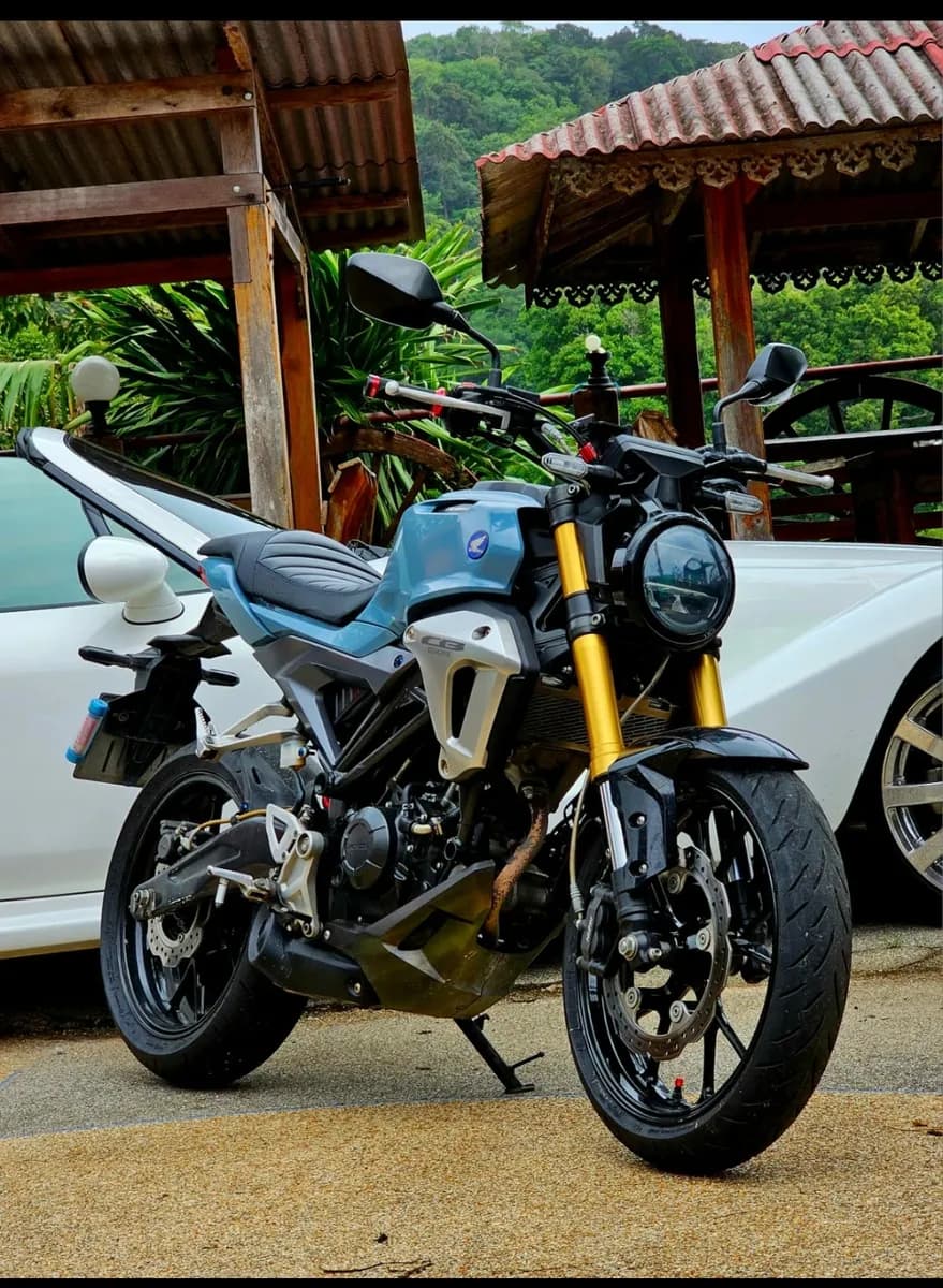 HONDA CB150R (3136) scooter