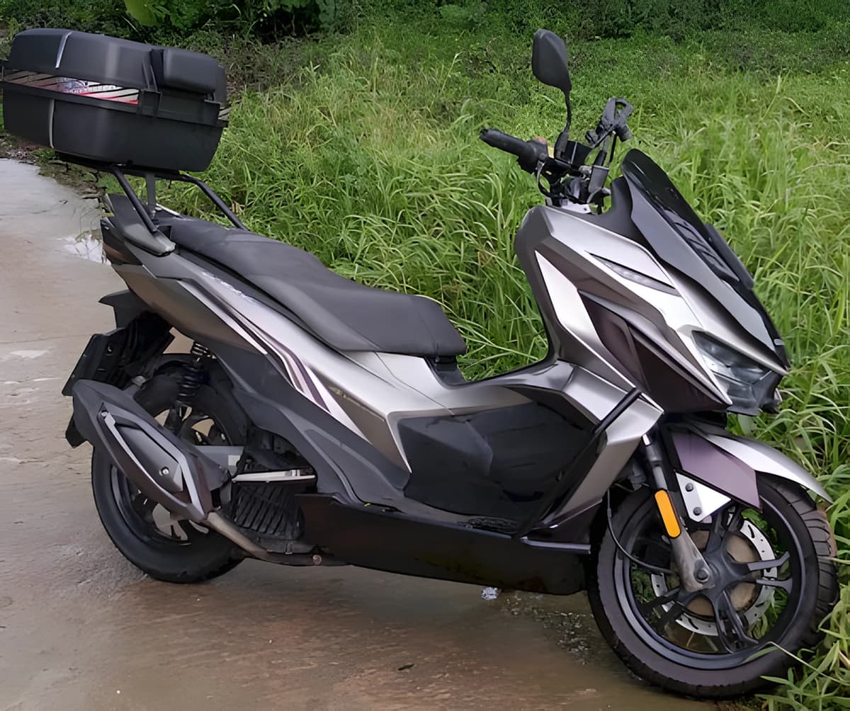 Unknown 150сс 2023 scooter